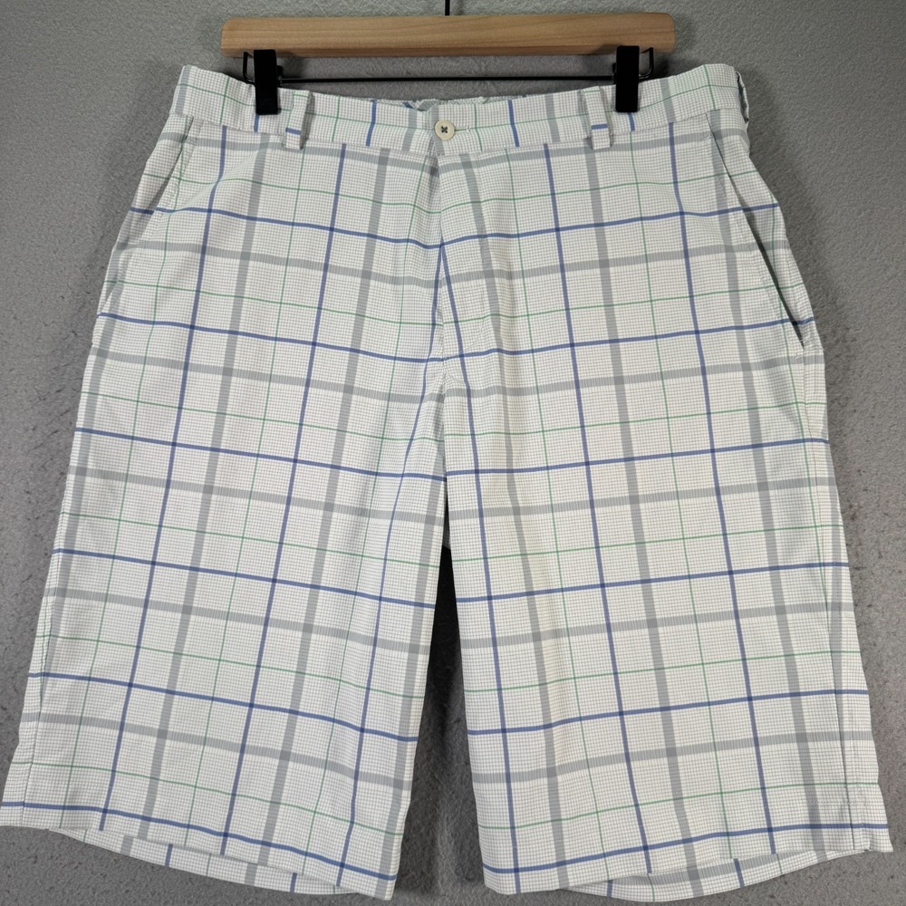 Nike Golf Chino Shorts Mens 34 White Plaid Flat Front Active Sportswear 12"